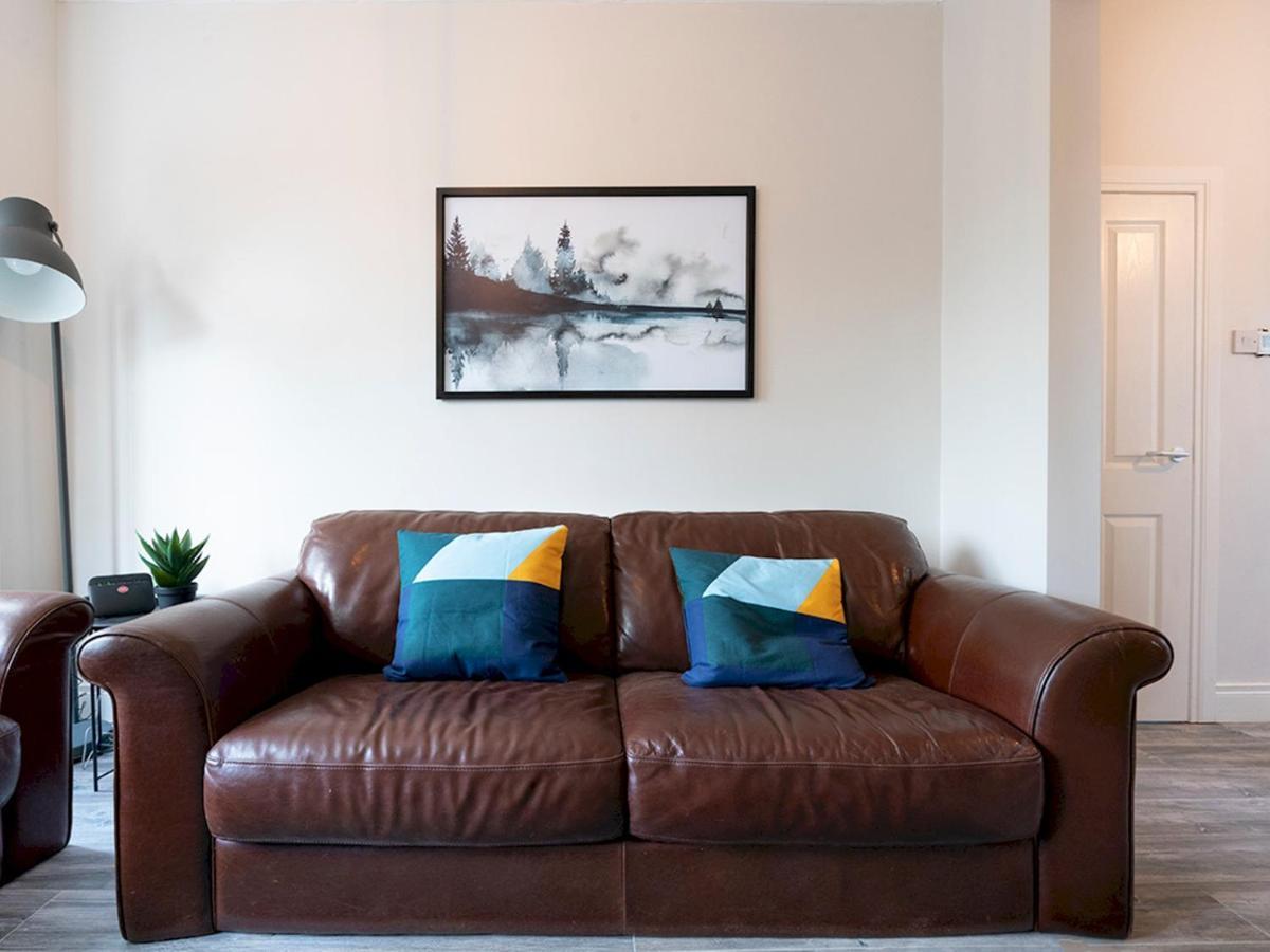 Pass The Keys Beautiful 4Br Restored Red Brick Cafes And Park Belfast Kültér fotó