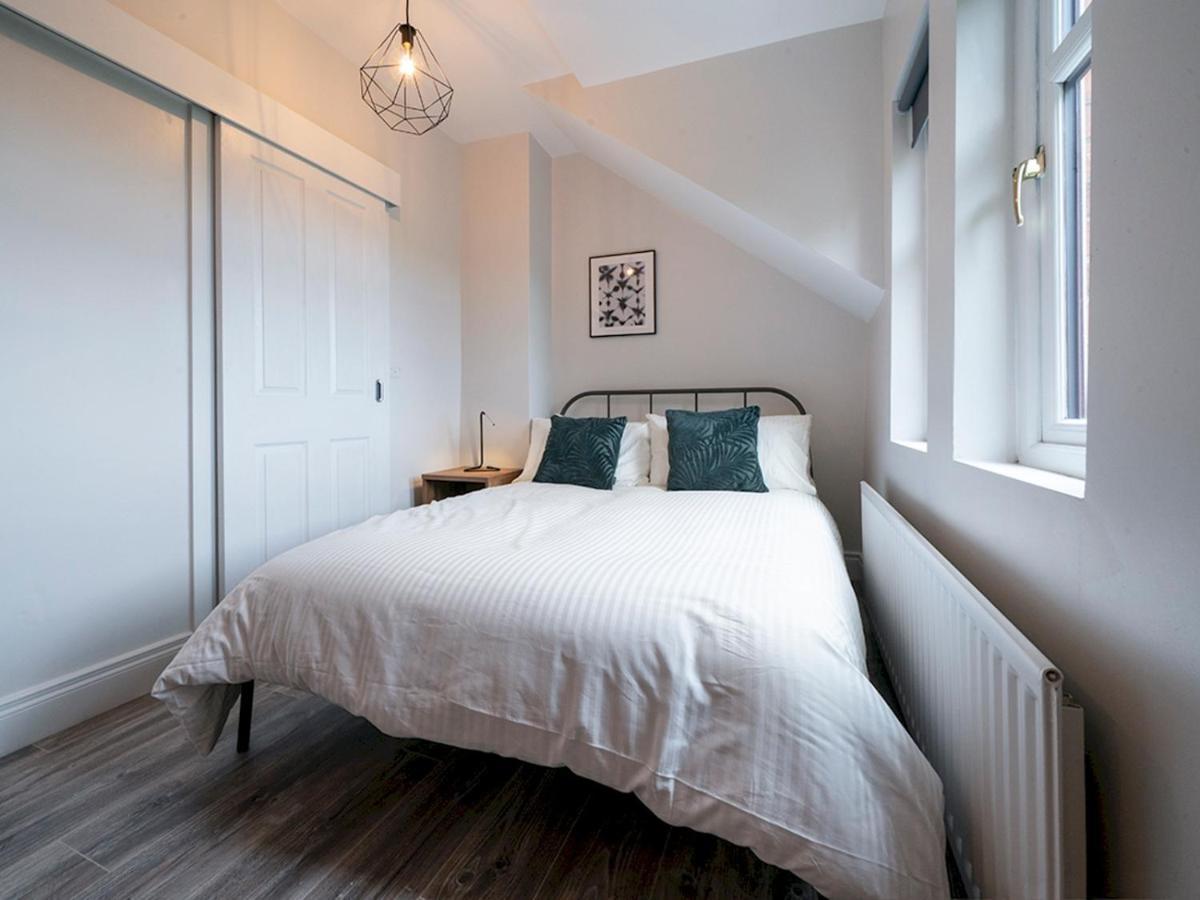Pass The Keys Beautiful 4Br Restored Red Brick Cafes And Park Belfast Kültér fotó