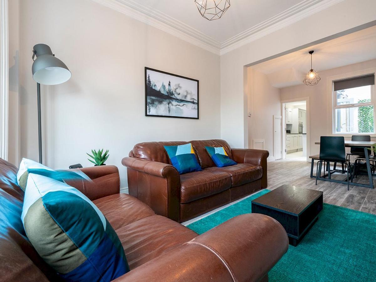 Pass The Keys Beautiful 4Br Restored Red Brick Cafes And Park Belfast Kültér fotó