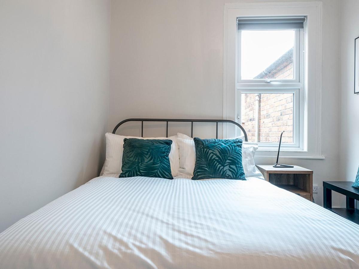 Pass The Keys Beautiful 4Br Restored Red Brick Cafes And Park Belfast Kültér fotó