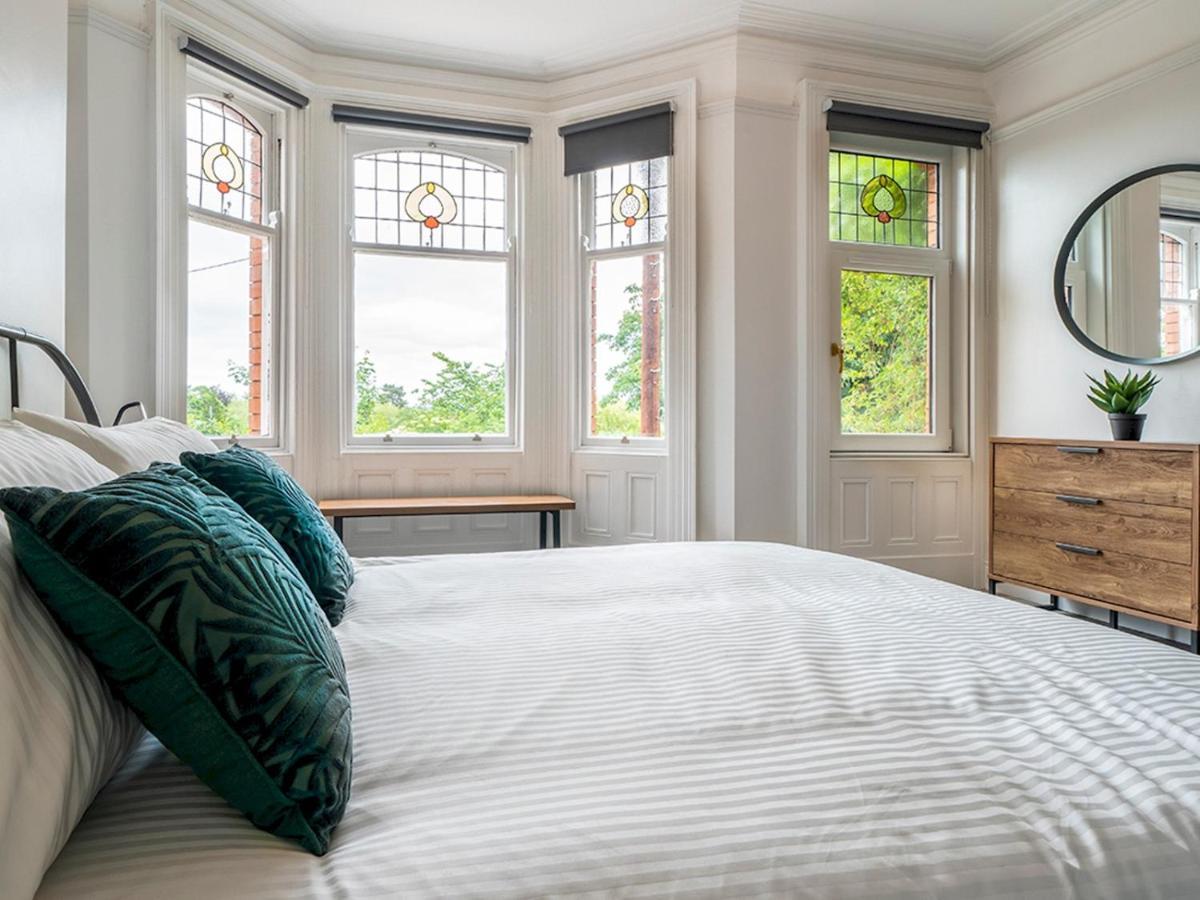 Pass The Keys Beautiful 4Br Restored Red Brick Cafes And Park Belfast Kültér fotó